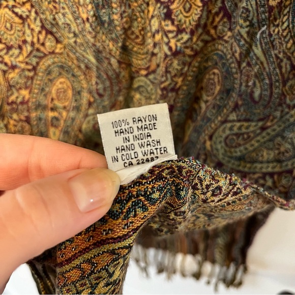 Sambar | Paisley Scarf - Picture 10 of 10